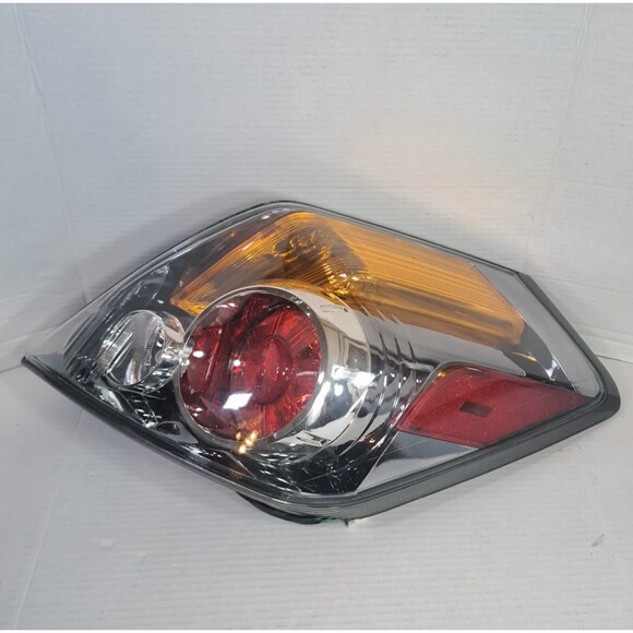 Eagle Eyes DS644-B100R Right Tail Light Assembly For 07-09 Nissan Altima - Picture 1 of 8